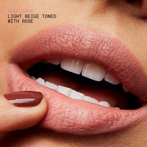 New 💄 MAC Cosmetics Honeylove Lipstick